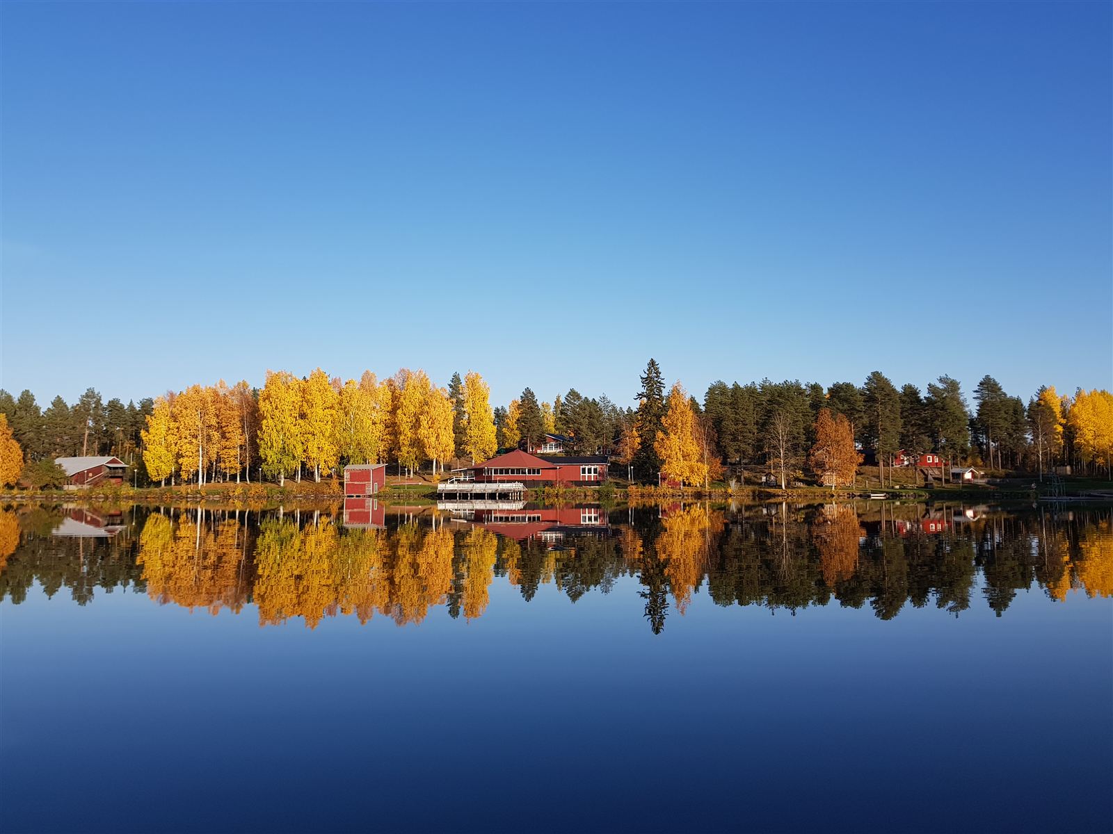 Sörbyparken seen from the lake