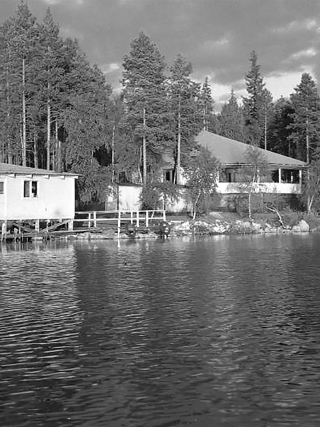 Sörbyparken seen from the lake