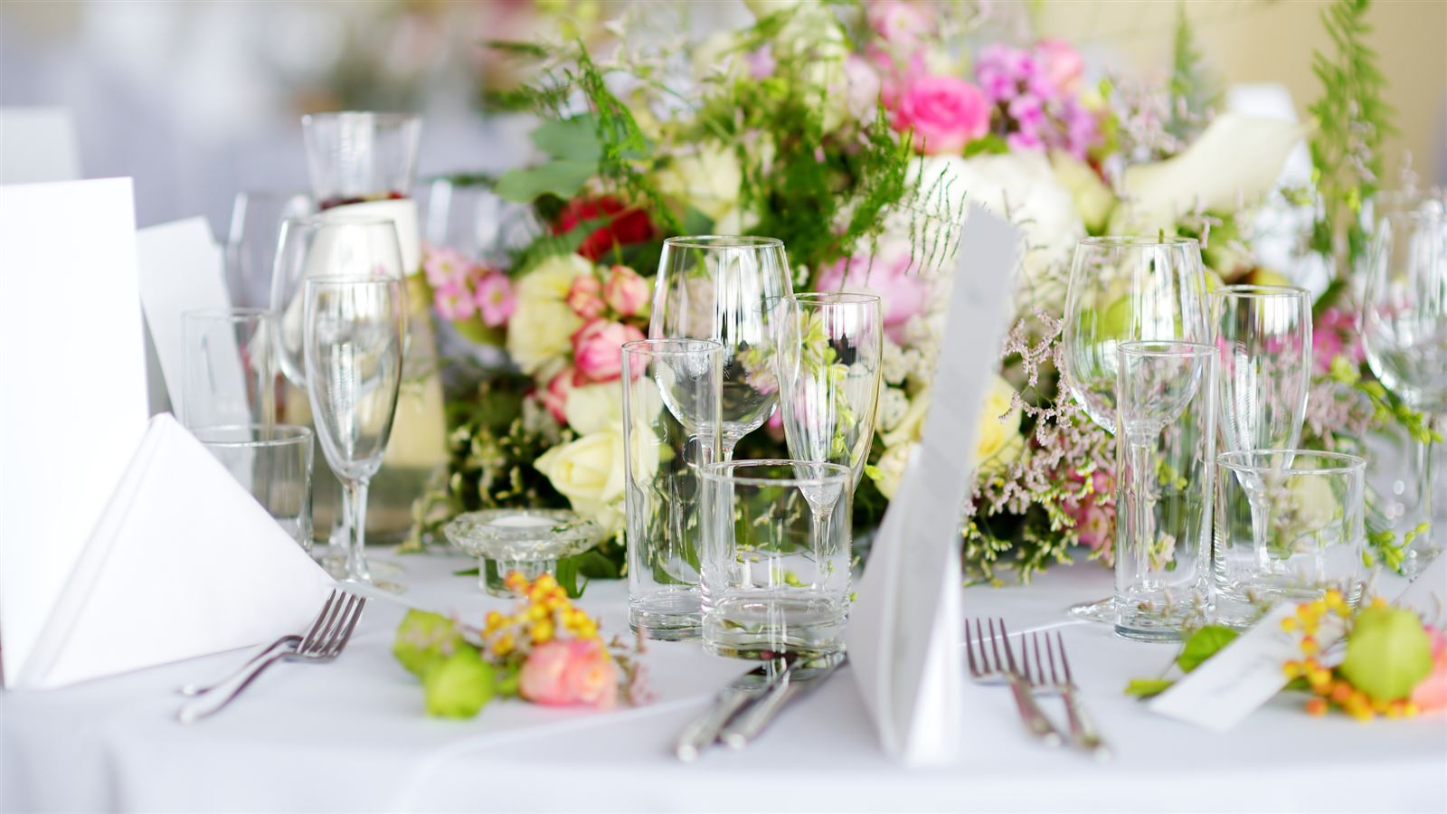 Summer wedding at Sörbyn Lodge